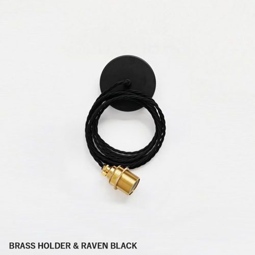 BRASS HOLDER RAVEN BLACK